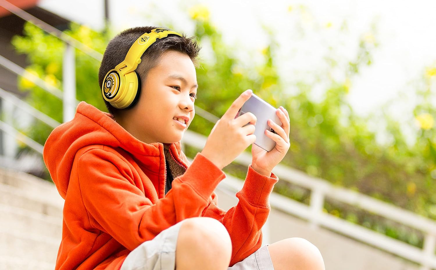 Minions Kids Bluetooth Headphones, Wireless Headphones with Microphone Includes Aux Cord, Volume Reduced Kids Foldable Headphones for School, Home, or Travel